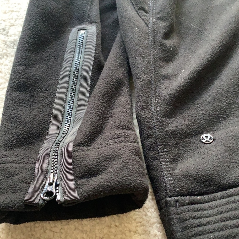 Lululemon Long Black Fleece Jacket - Picture 6 of 6